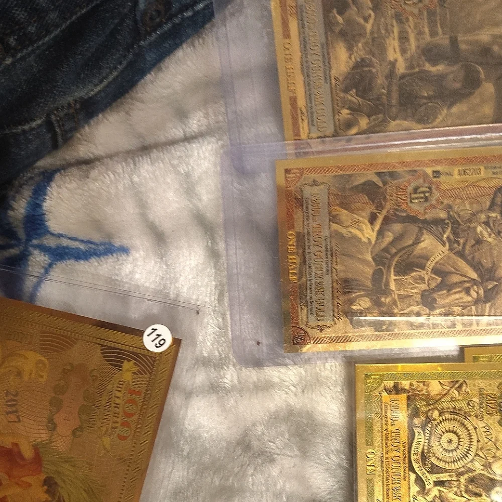Goldback Collectible Note Set - Metallic Gold Design - Picture 7 of 12